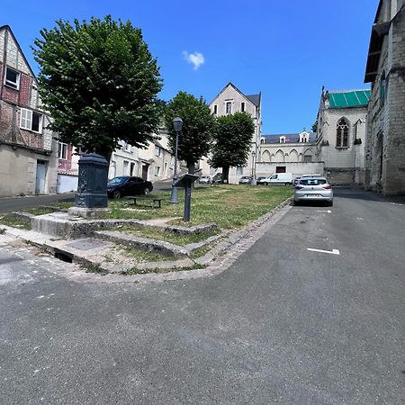 Le Rabelais, Superbe Appartement En Duplex, Proche Forteresse Et Monument Historique شينون المظهر الخارجي الصورة